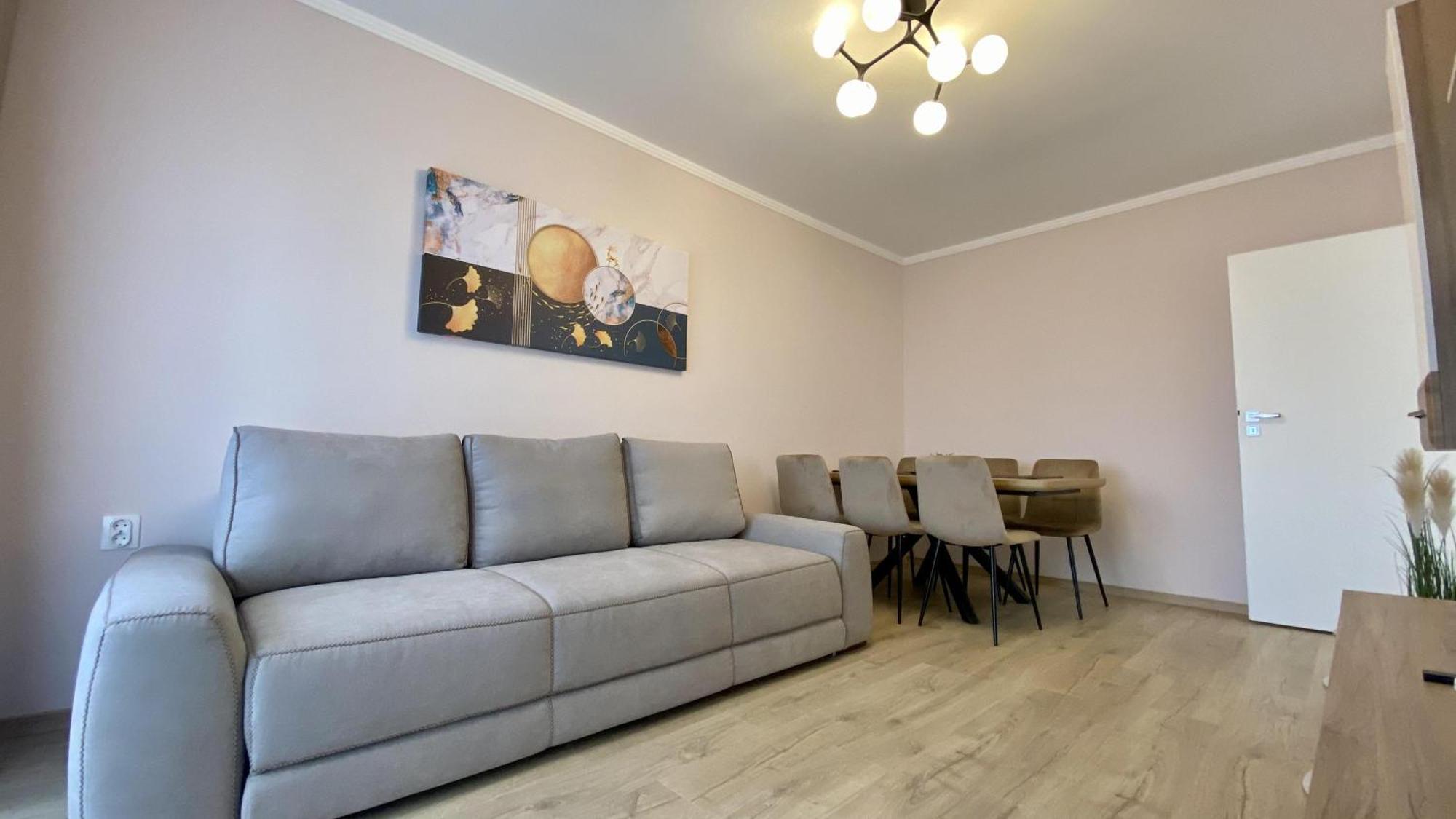 This Is Us Apartments Oradea Bagian luar foto